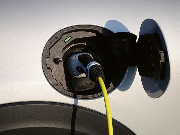 mini electromobility – range - power outlet