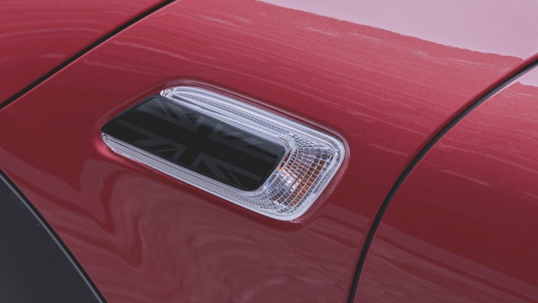 MINI Clubman – Side Scuttles - Night Jack