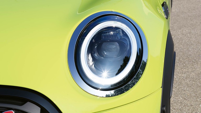 MINI Convertible – LED headlights – Union Jack rear lights